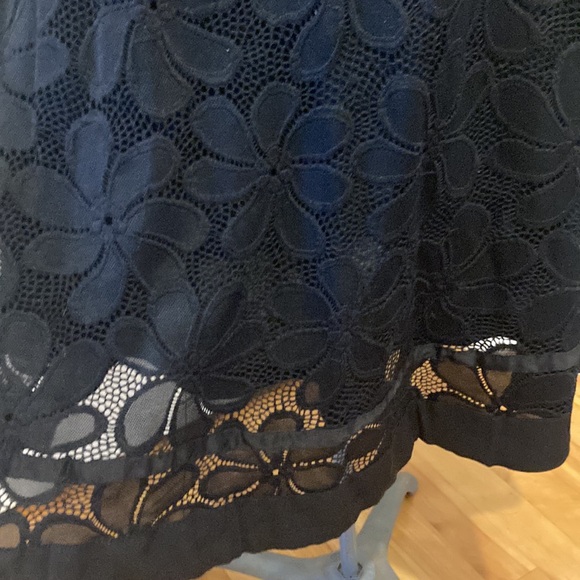 Black Dress - Picture 3 of 5